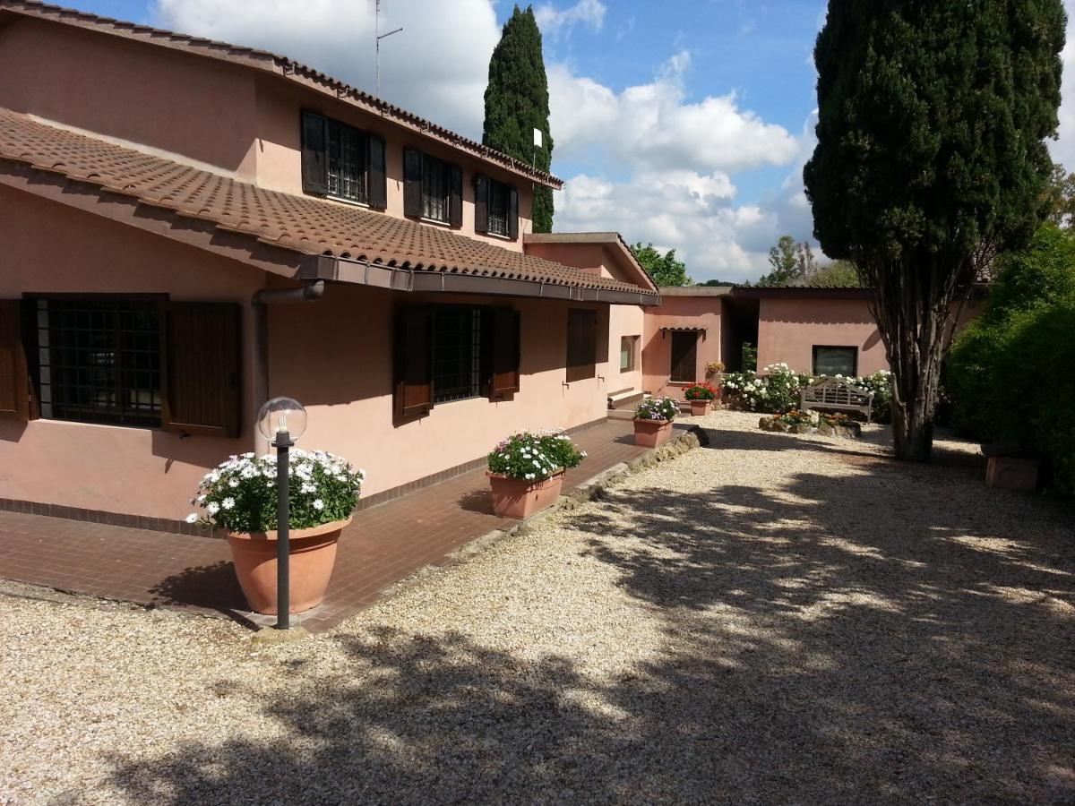 Villa Di Christian E Michelle Рим Экстерьер фото