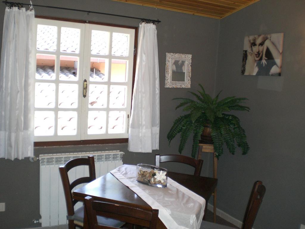 Villa Di Christian E Michelle Рим Номер фото